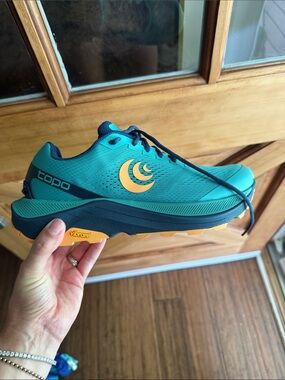 Topo Athletic Women’s Teal Trail Running Shoe with Orange Accents